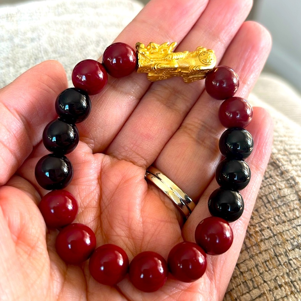 Onyx and Cinnabar with Piyao bracelet